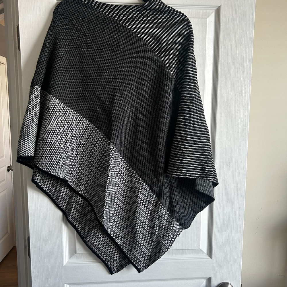 LOFT Black and White Knit Poncho